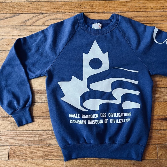 Vintage 90s Canadian Museum of Civilization Graphic Sweatshirt - Picture 2 of 5